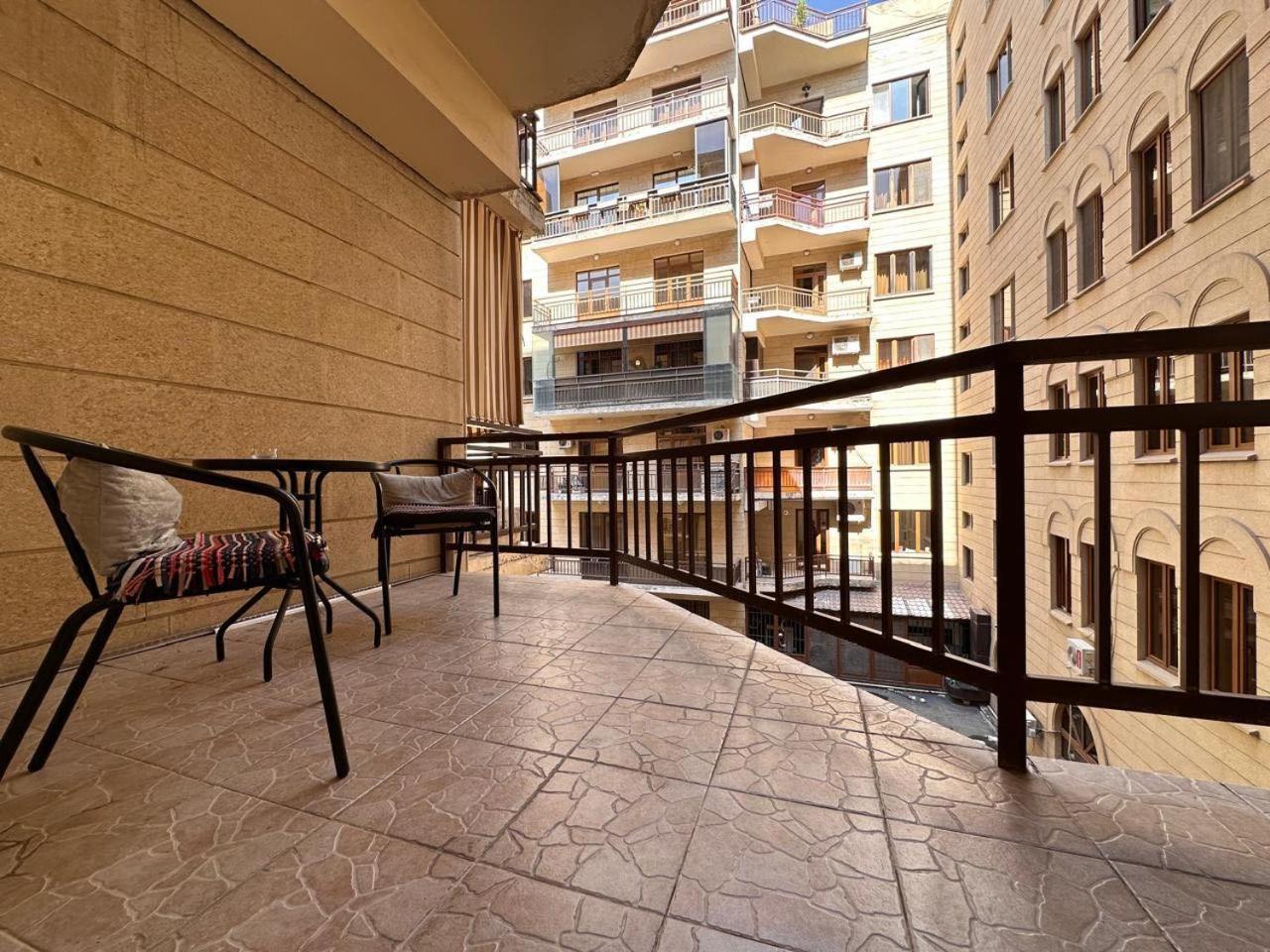 Hotel & Apartments California Erywań Zewnętrze zdjęcie