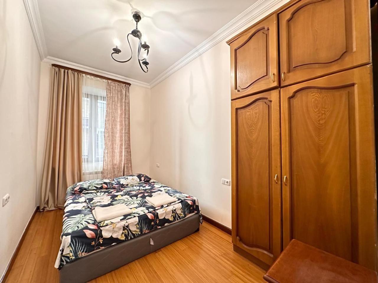 Hotel & Apartments California Erywań Zewnętrze zdjęcie