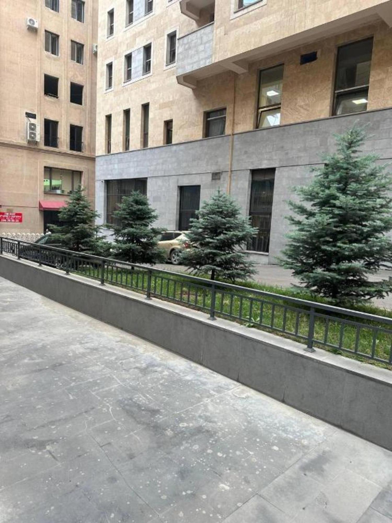 Hotel & Apartments California Erywań Zewnętrze zdjęcie