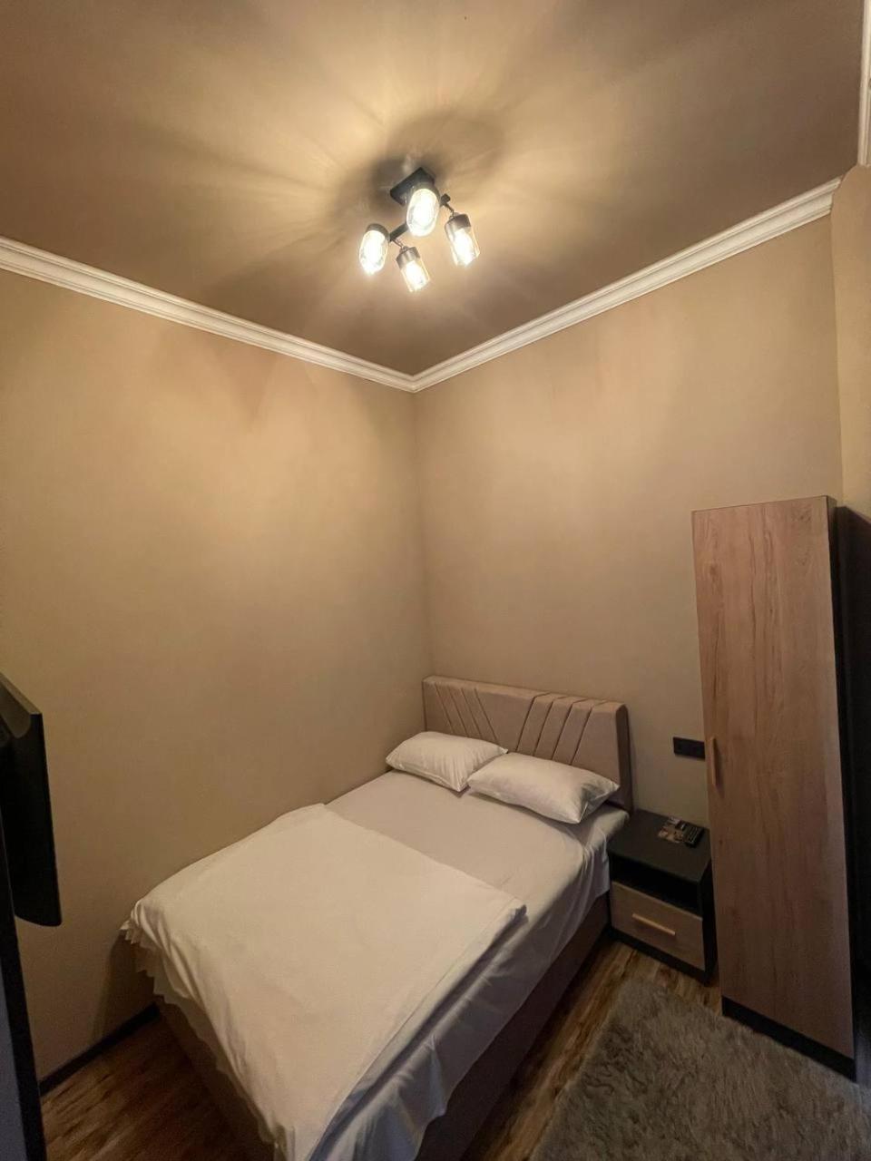 Hotel & Apartments California Erywań Zewnętrze zdjęcie